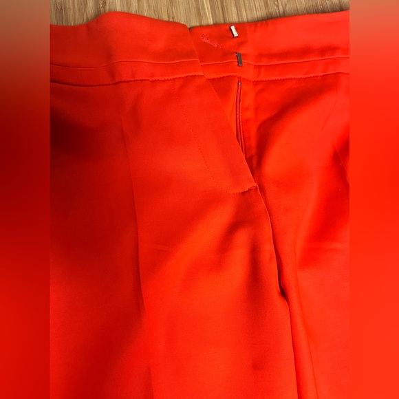 Peter Nygard NWOT Bright and Colorful Orange Pants w/ Pockets and Pleats!! - Picture 3 of 9